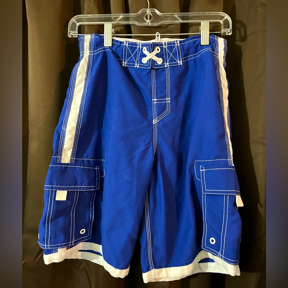 Boys swim suit, size is cut out, I will add measurements, looks to be about a 12